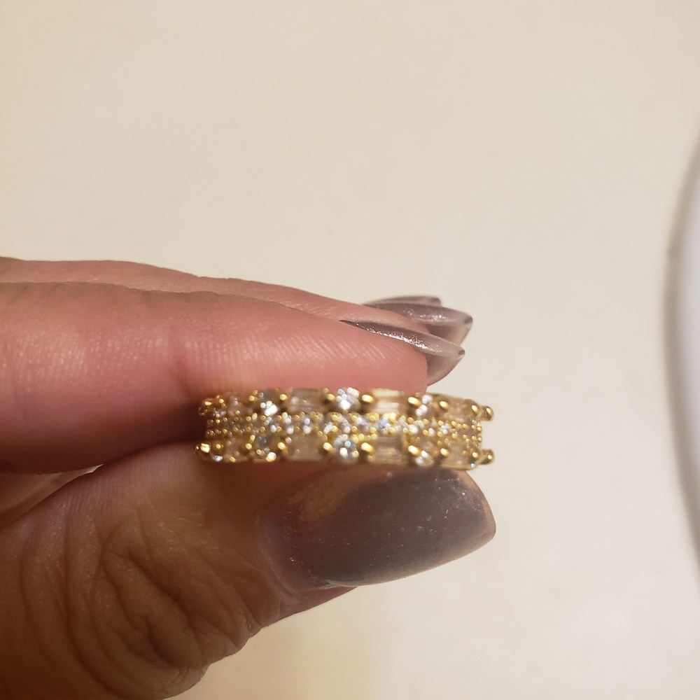 Wedding Band - Picture 2 of 4